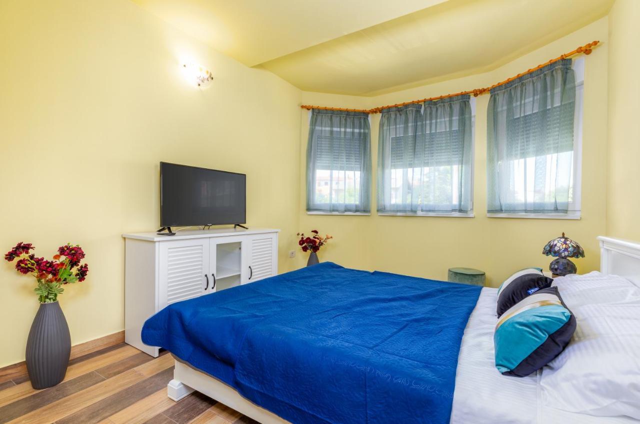 Apartmani Monte Πούλα Εξωτερικό φωτογραφία