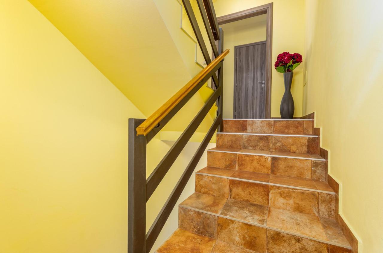 Apartmani Monte Πούλα Εξωτερικό φωτογραφία