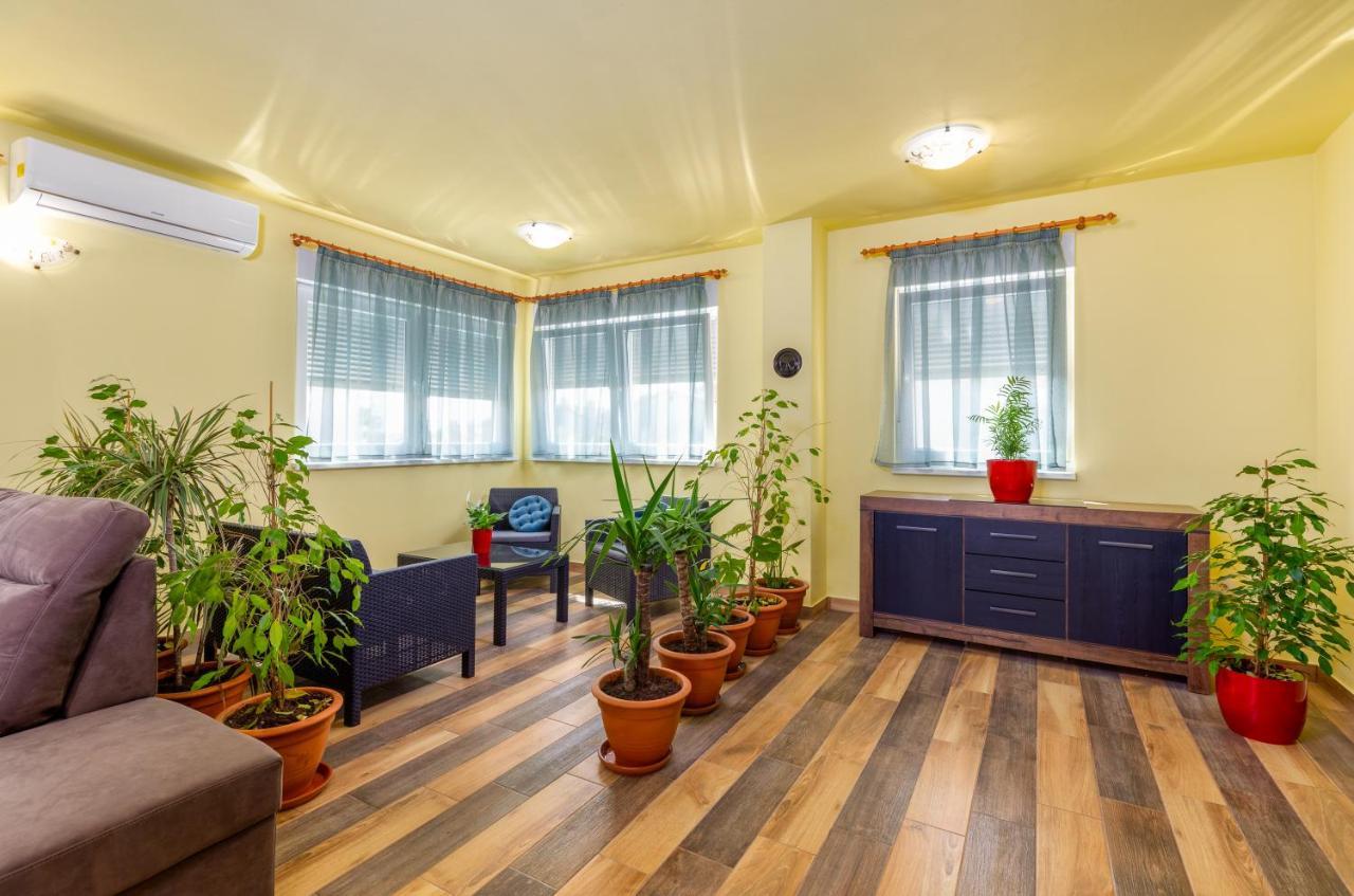 Apartmani Monte Πούλα Εξωτερικό φωτογραφία